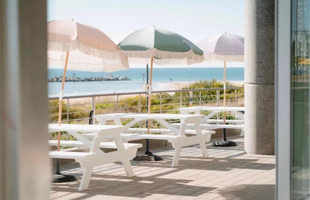 Glenelg Oasis, Pool, Gym, Spa & Sauna, Free Parking, City Views Eksteriør billede